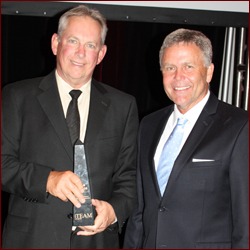 Dick Busch of Dick Busch Architects (left) and John Spencer of Spencer Brickwork, Inc. (right); Residential/ Single Family winner – St. Albans Residence