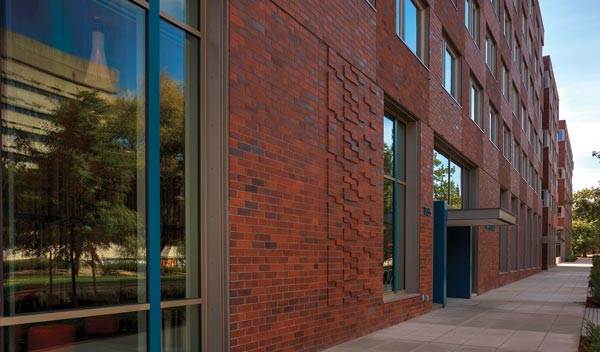 University of Washington Maple and Terry Hall Seattle, WA